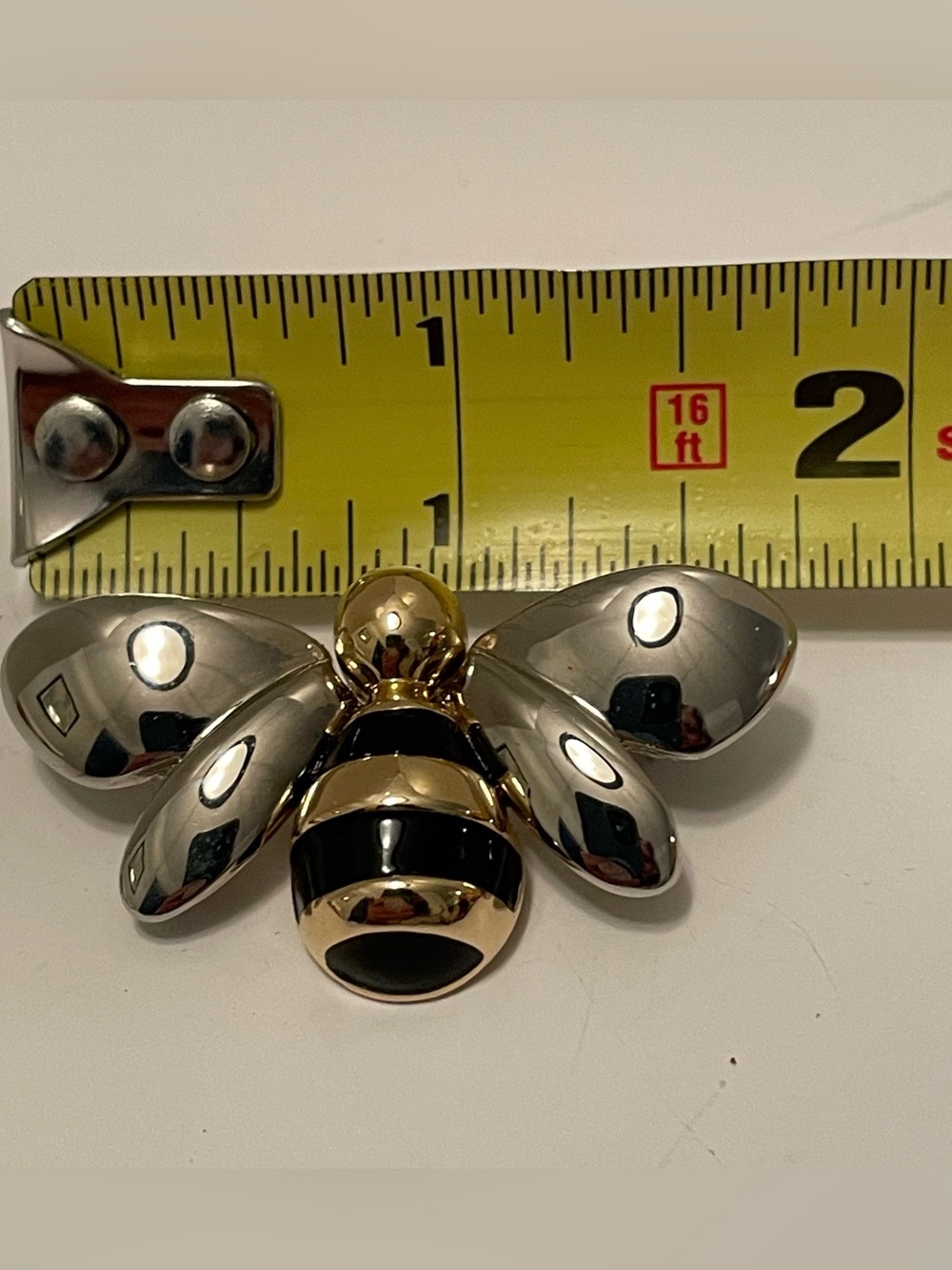 Vintage Liz Claiborne Bee Brooch 1990’s Gold And Silver Tone Black Enamel - Picture 4 of 5